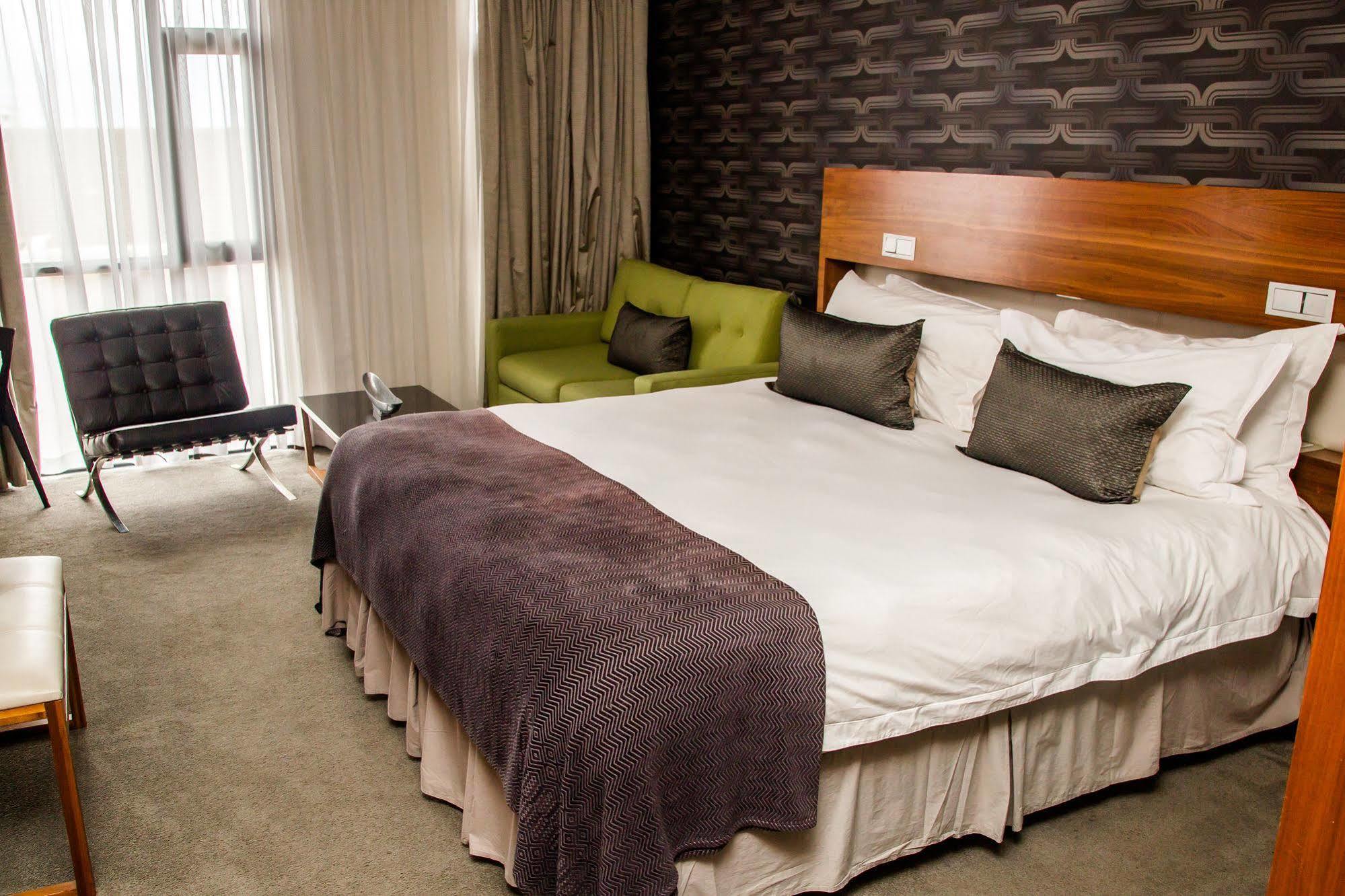 เดอะ สแควร์ บูทิก โฮเต็ล บาย มิสตี้ บลู โฮเต็ล Hotel เดอร์บัน ภายนอก รูปภาพ